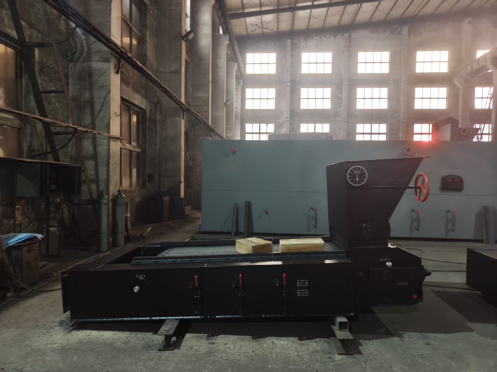 We have shipped a custom 20-ton water-cooled chain-grate furnace from our partner factory