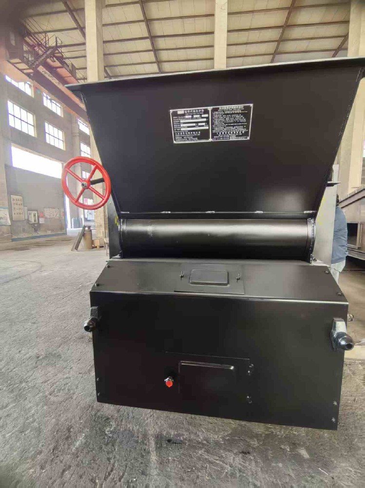 Role of the Biomass Grate Furnace Feeding System